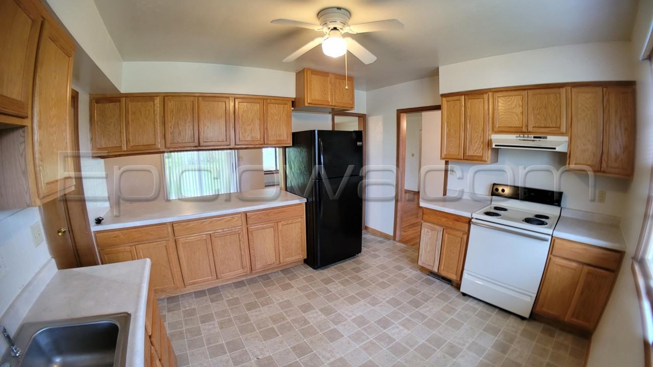 827 Suburban St Ne #1 - Photo 5 of 19