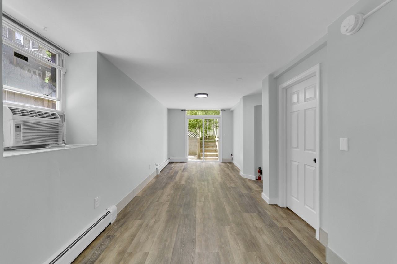 115 Magnolia AveApartment GLR #115GLR - Photo 3 of 11