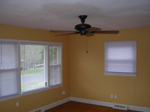 1717 Starbrook Dr - Photo 2 of 12