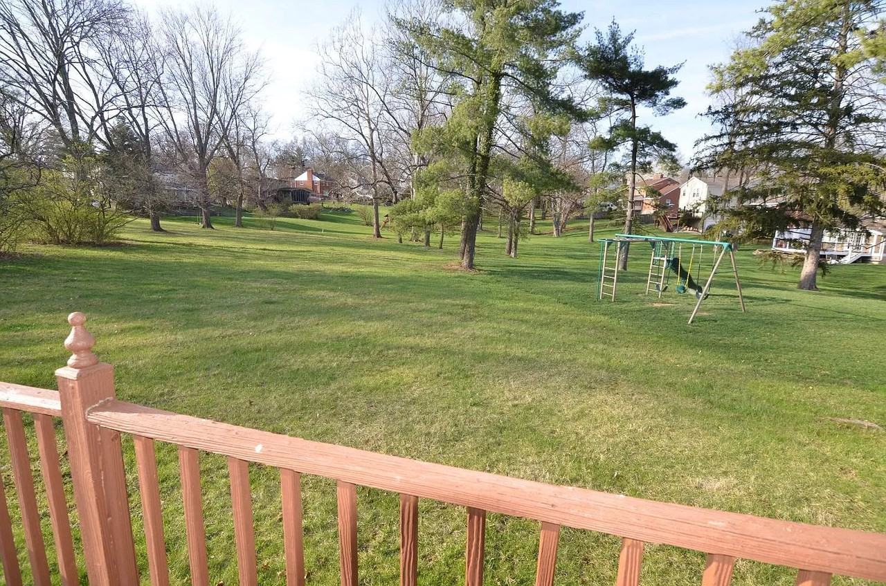 8829 Sandymar Drive - Photo 3 of 9