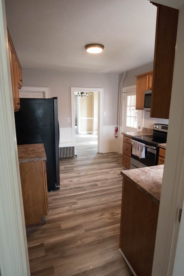 39--1/2 West Middle Street - Photo 6 of 18