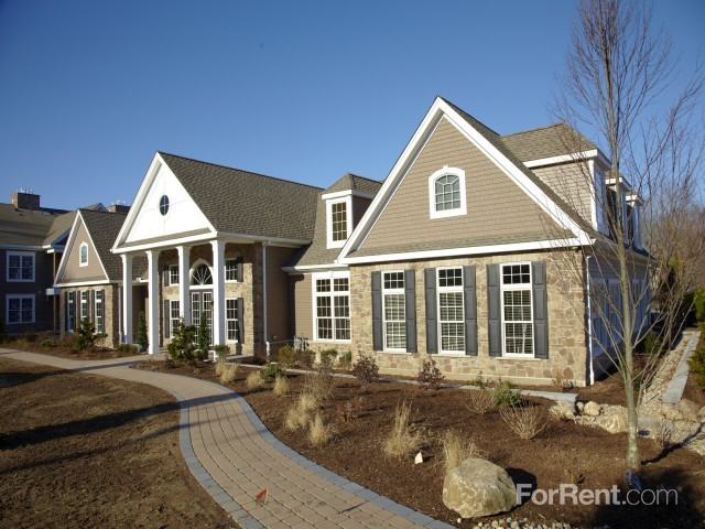 Santini Villa Apartments - Photo 2 of 23