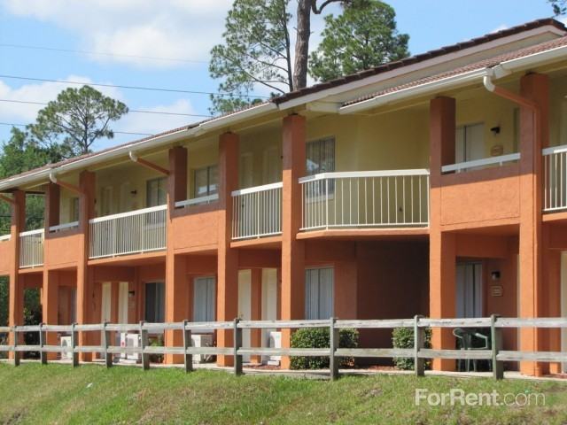 Avesta Sunbeam Apartments 4295 Sunbeam Rd, Jacksonville, FL 32257
