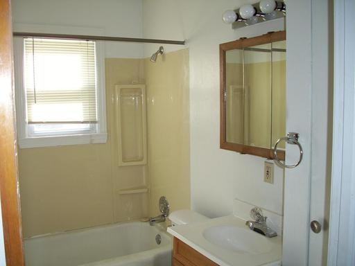 163 Carnegie Ave - Photo 2 of 6