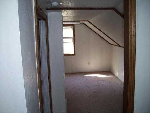 163 Carnegie Ave - Photo 3 of 6