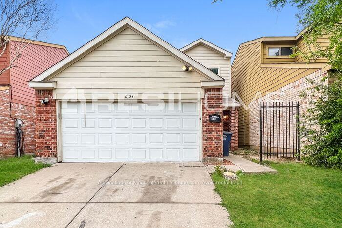 6323 Benavides Dr - Photo 3 of 21