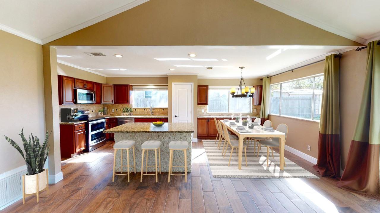 Stunning Cedar Park home with fully fenced backyard - Photo 5 of 26