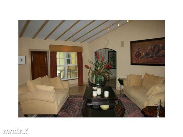 825 Cremona Ave - Photo 3 of 18
