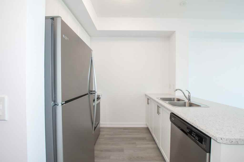 5005 Greenlane - 203 - Photo 3 of 20