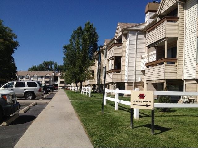 Mountain View at Riverdale - Photo 2 of 8