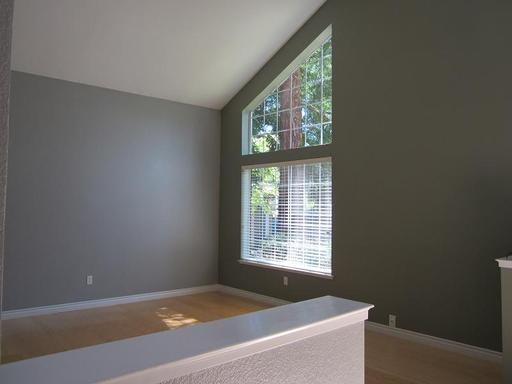 8 Voss Park Cir - Photo 3 of 16