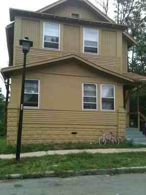 2138 Fox Ave - Photo 2 of 10