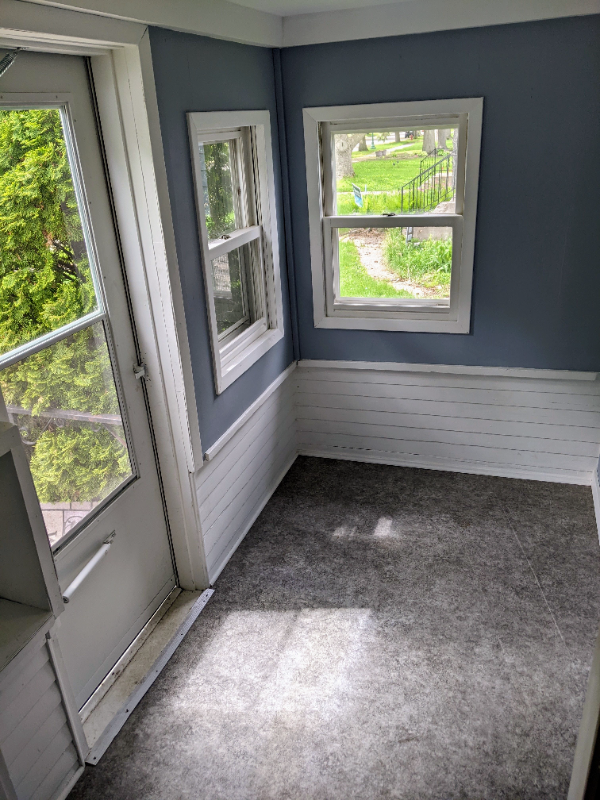 1841 Sherwood Ave - Photo 3 of 26