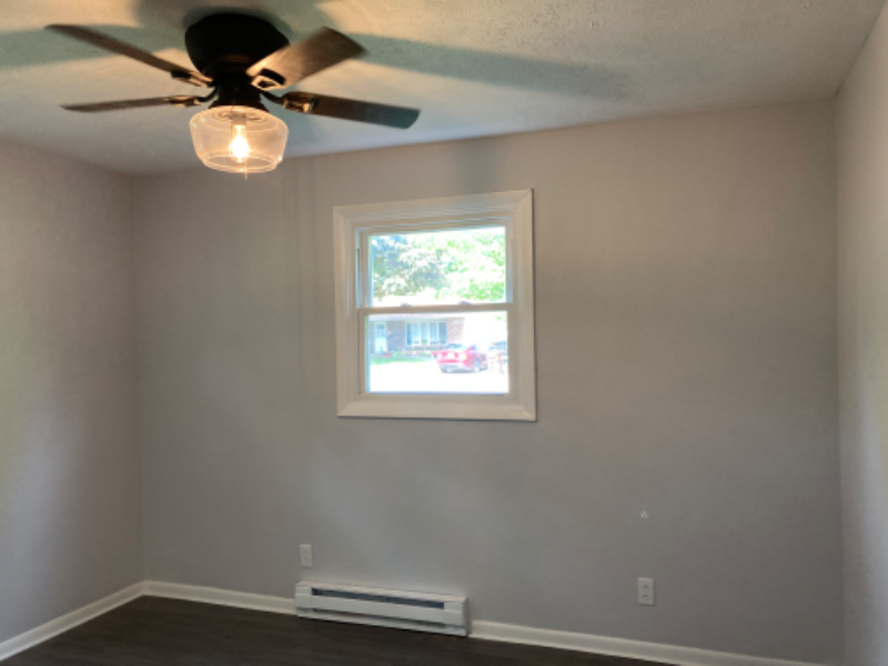 391 Lynn Dr #1 - Photo 3 of 6