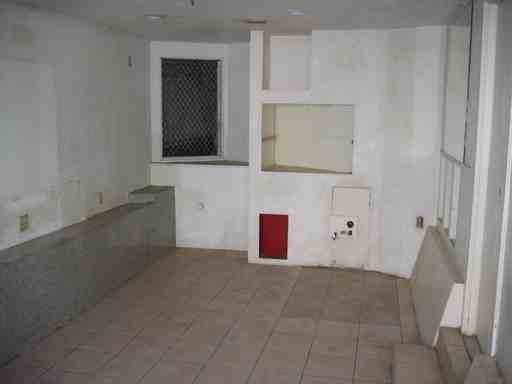 1321 Powell St - Photo 2 of 3