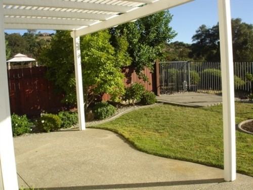 2613 Mariella Dr - Photo 2 of 5