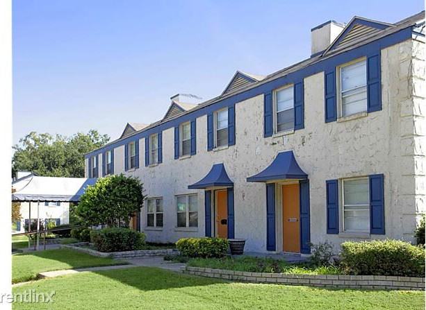 Lakeville Townhomes Apartments - Photo 2 of 4