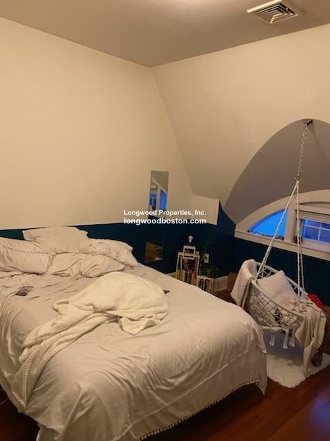 345 Seaver St #3 - Photo 6 of 8