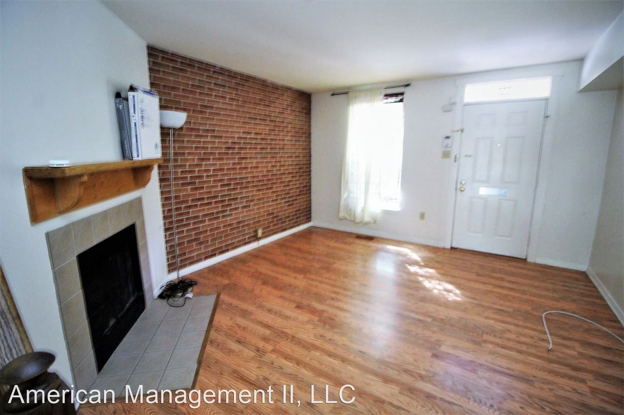 109 N Ann St - Photo 2 of 31