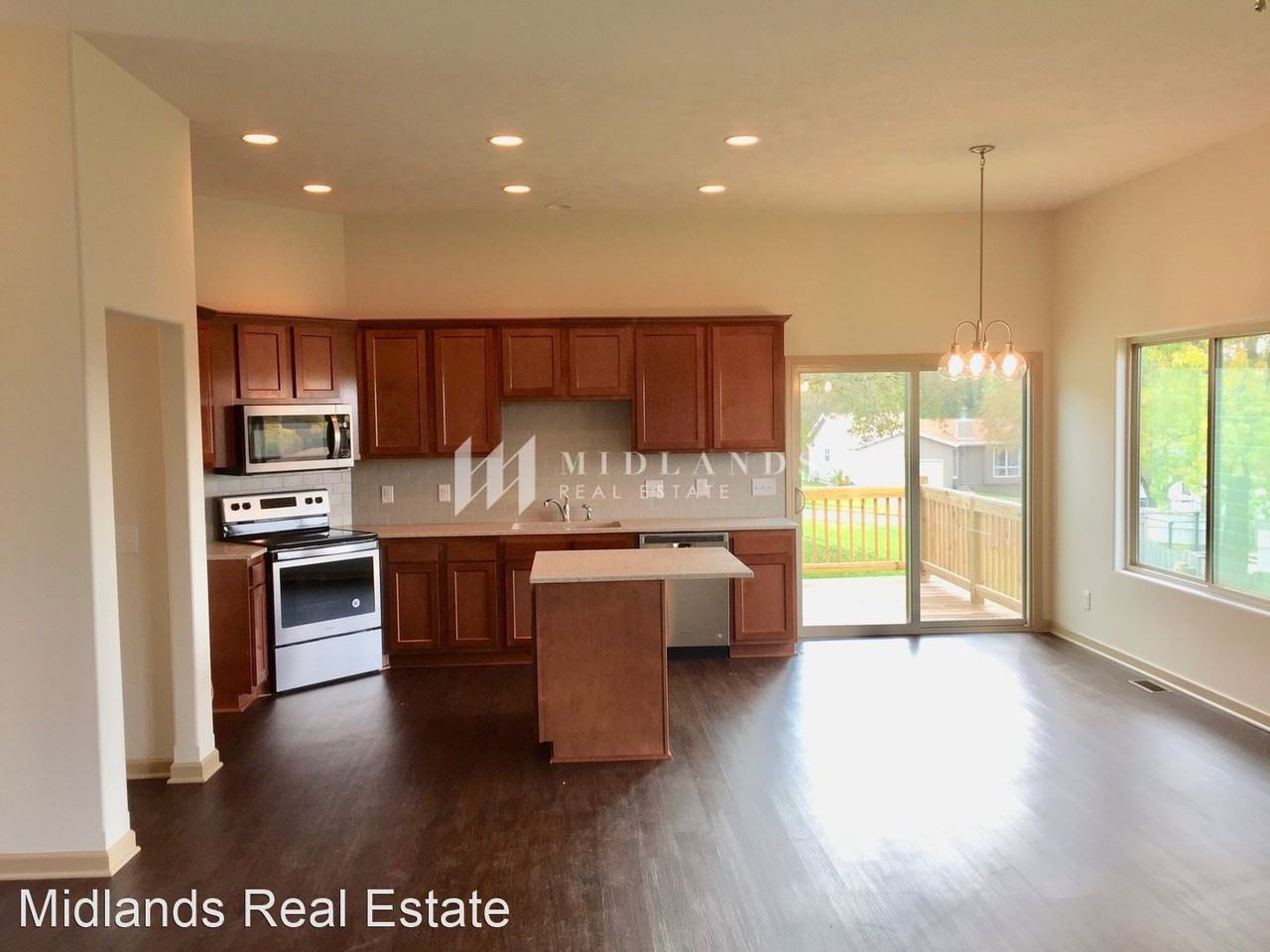 6012 N 108th Avenue Cir - Photo 2 of 13