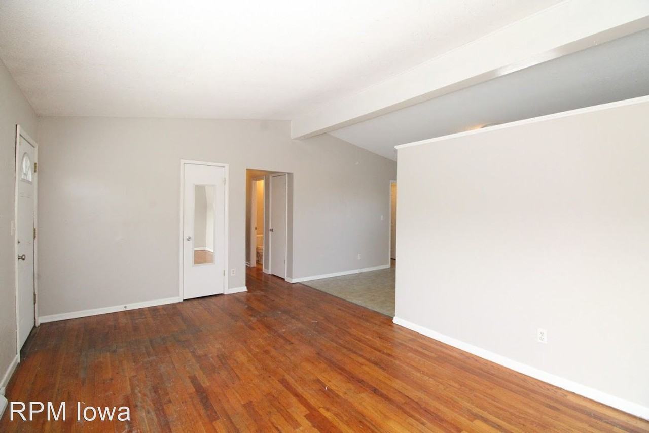 2507 E Tiffin Ave - Photo 3 of 24