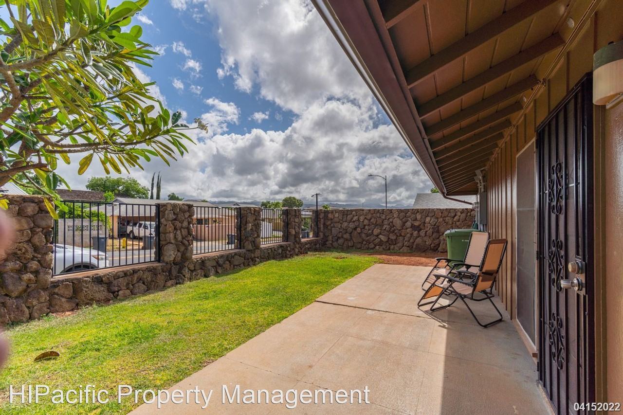 1203 Kuokoa St - Photo 2 of 19