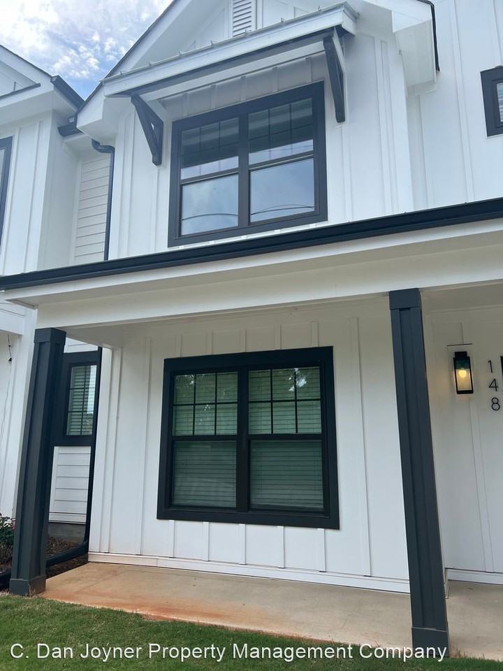 148 Cox St - Photo 2 of 11
