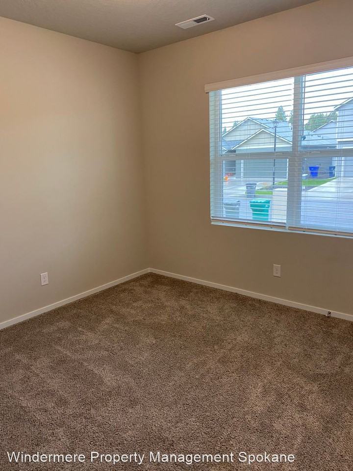 1127 E Paske Rd - Photo 2 of 14