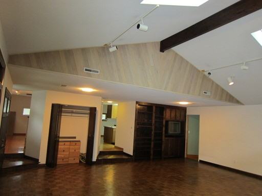 2112 S Fern St - Photo 3 of 37
