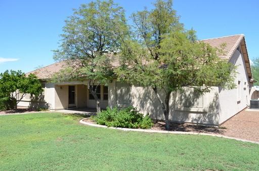 3027 E Hope St - Photo 2 of 19