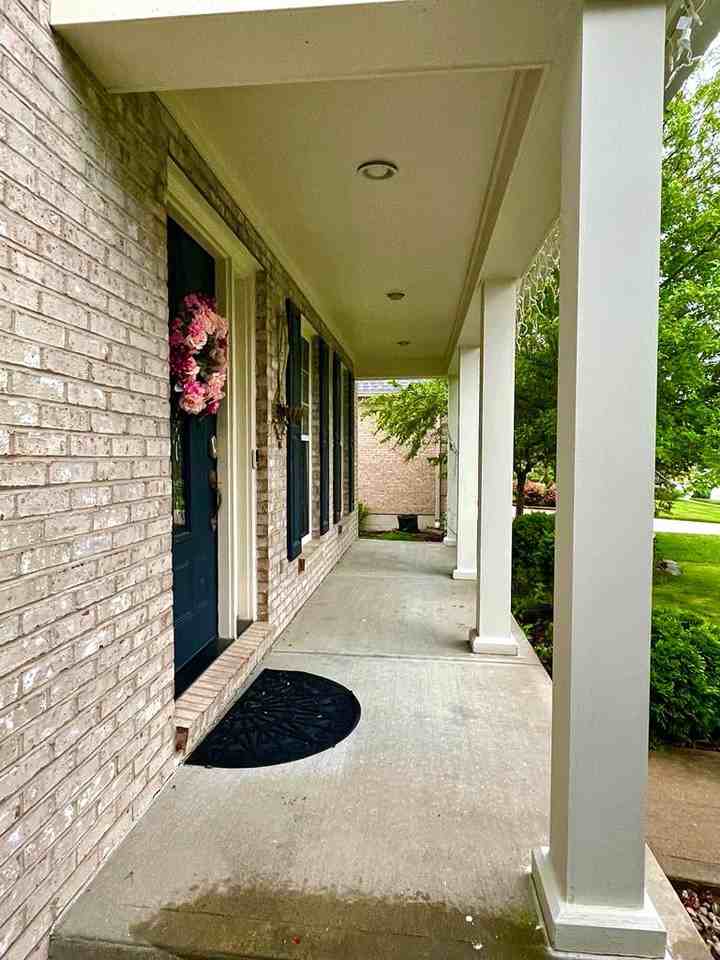 5755 Fairway Dr - Photo 3 of 19