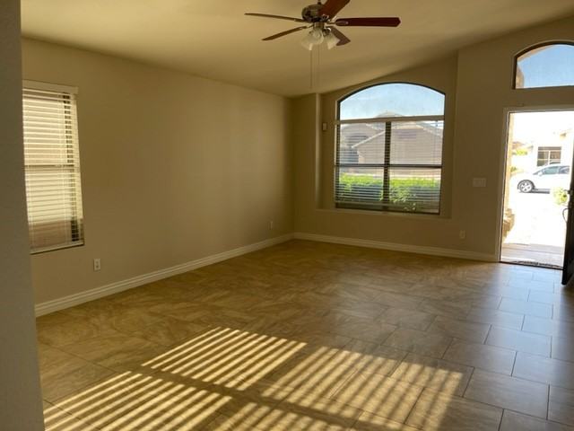 1132 E Constitution Dr - Photo 3 of 36