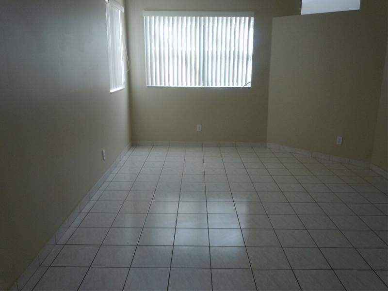 7542 NW 1st Pl - Photo 2 of 12