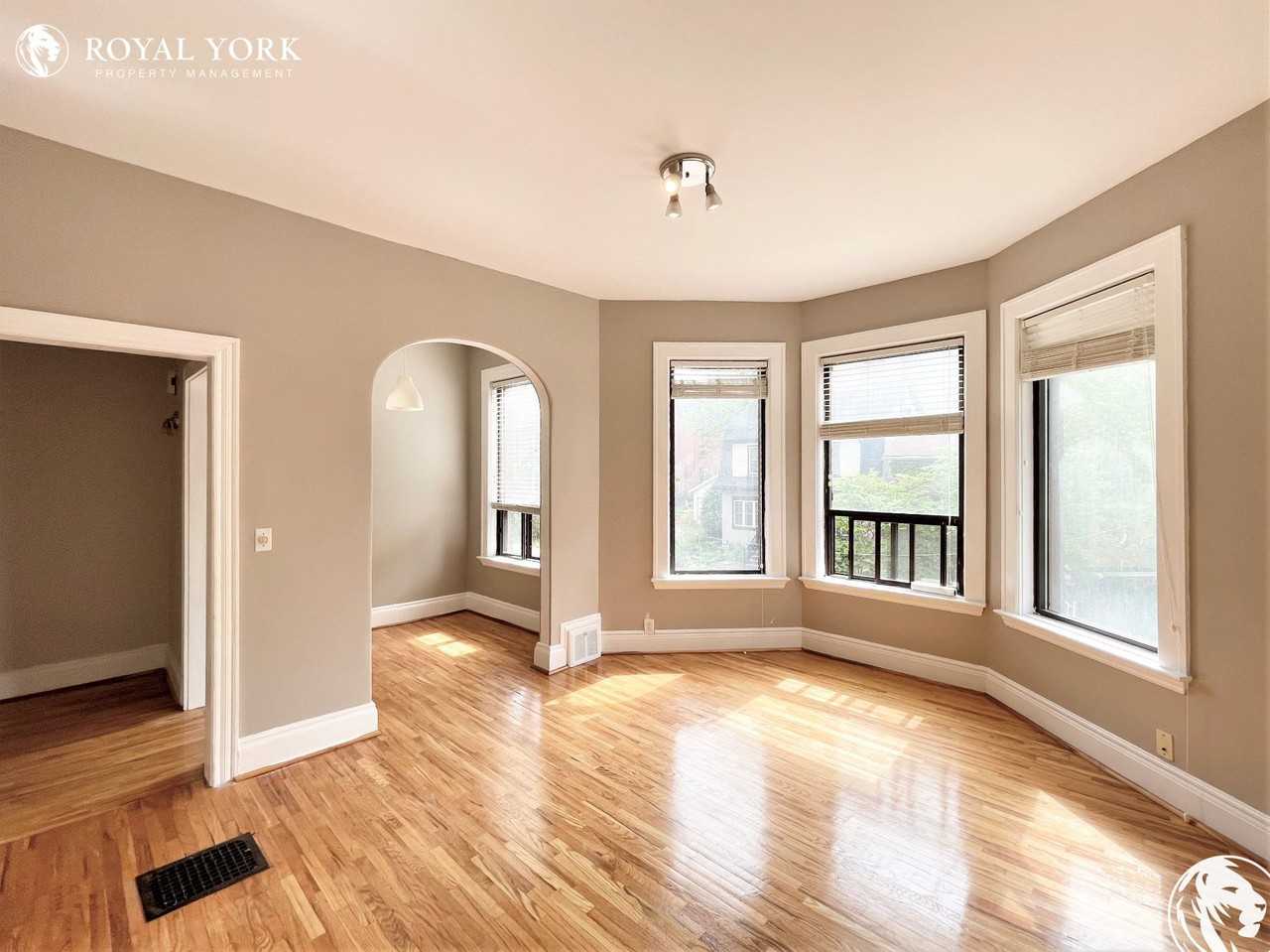 156 Caroline St S #2 - Photo 2 of 25