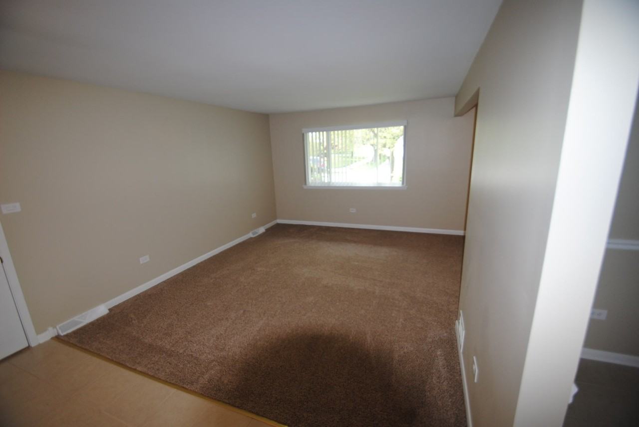 16531 Craig Dr - Photo 3 of 13