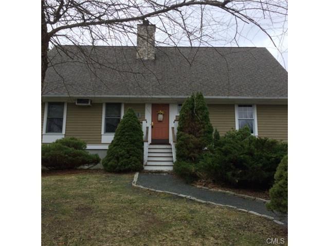 15 Bentley Cir - Photo 2 of 17