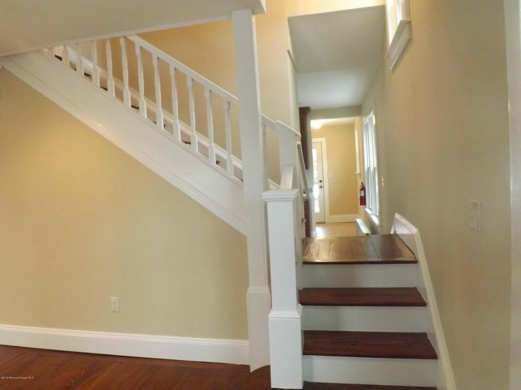 315 Willow Dr - Photo 3 of 9