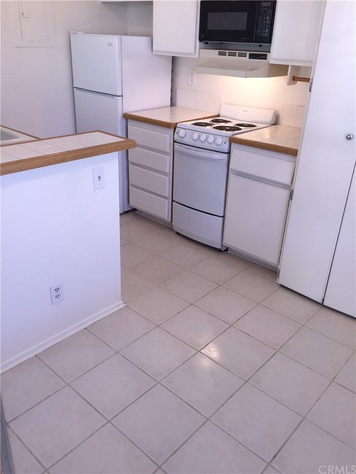 26172 Sanz #B213 - Photo 4 of 12