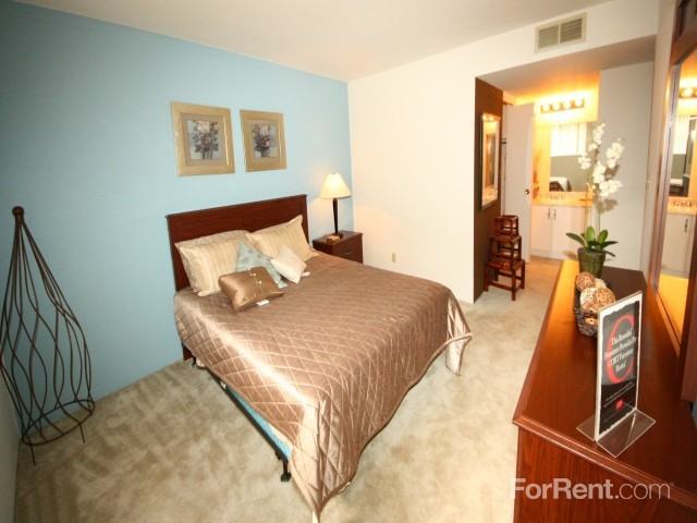 West End Terrace Apartments - Photo 2 of 17