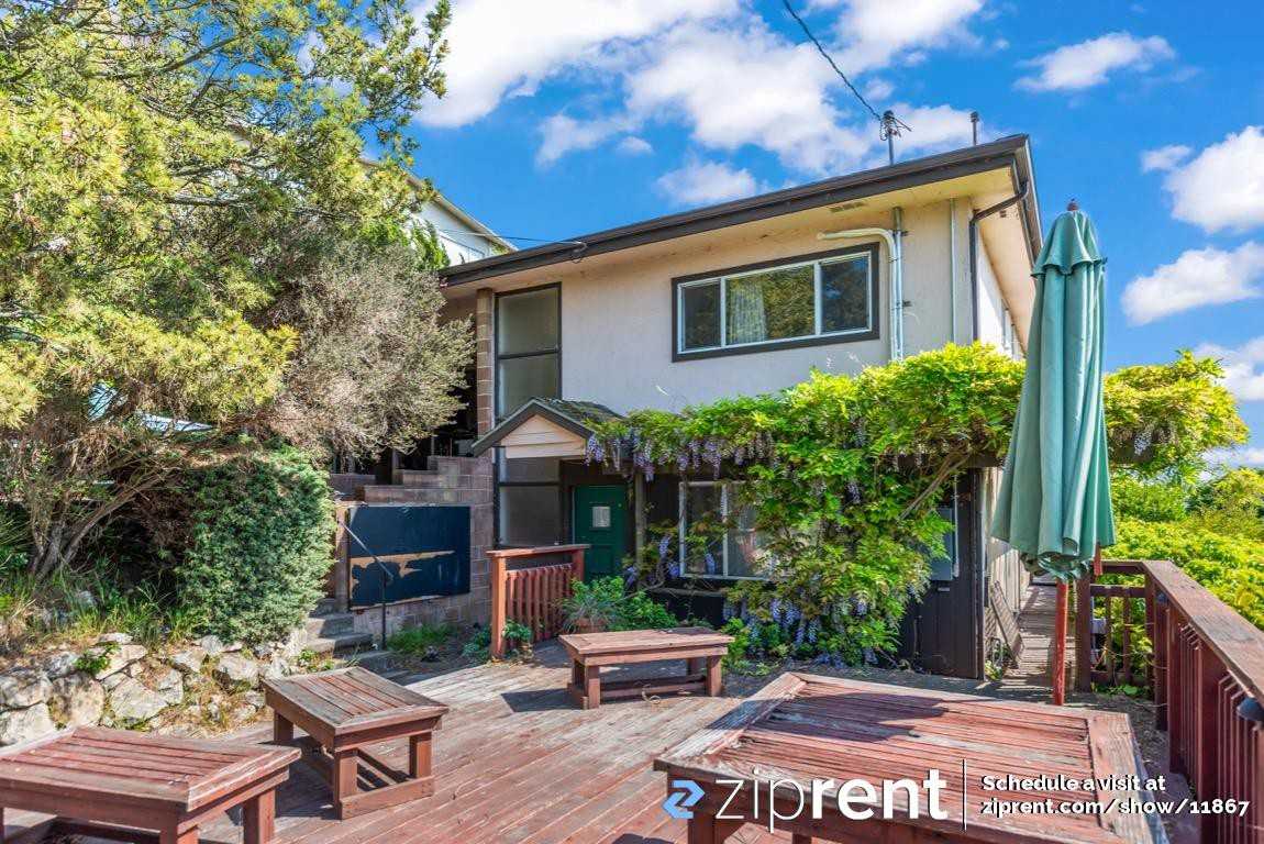 1627 Arlington Blvd - Photo 3 of 27