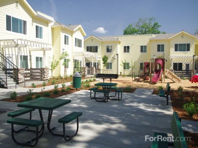 Calistoga Family Apartments - Photo 3 of 30