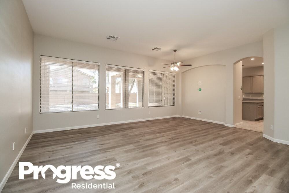 11021 E Dover St - Photo 3 of 16