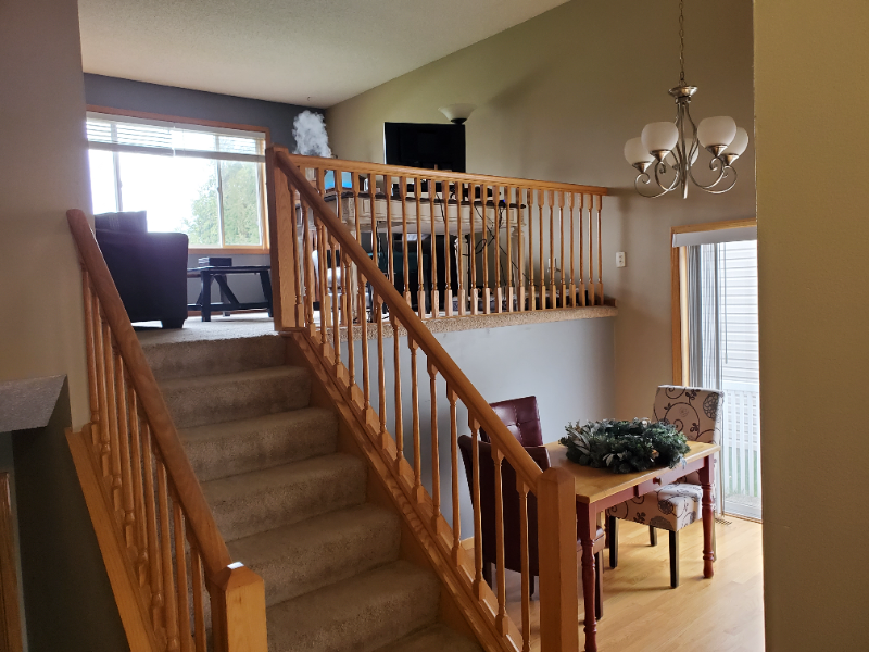 1109 Larch St - Photo 4 of 34