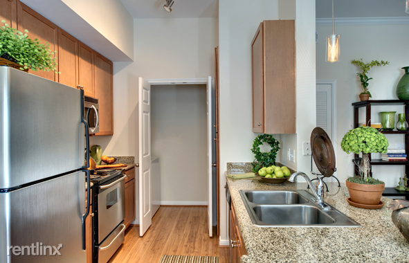 Image showcasing Cummins Apartments - Houston TX | Zumper