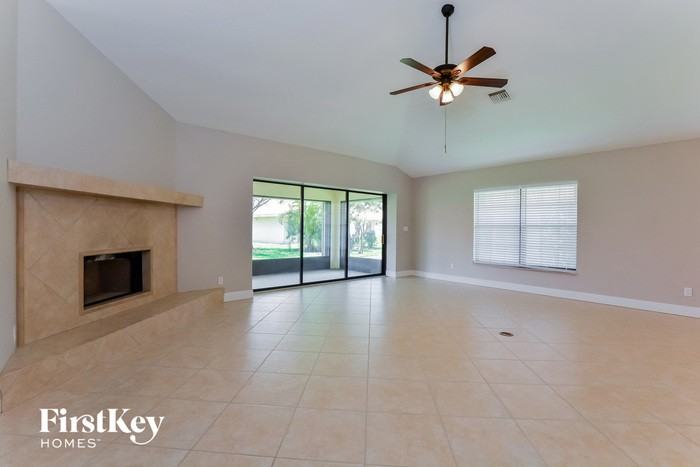 1655 James Cir - Photo 2 of 15