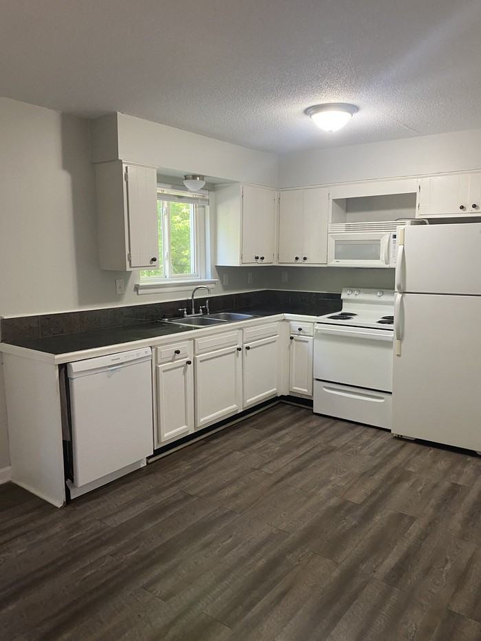 1407 Mana Ln #3 - Photo 3 of 9