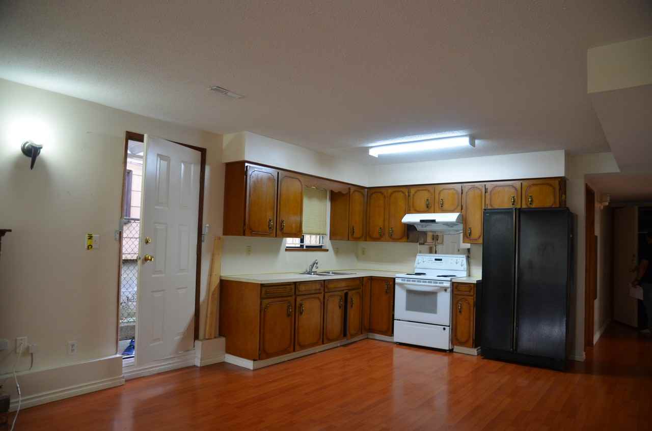 3455 East 28th Avenue - Photo 5 of 6