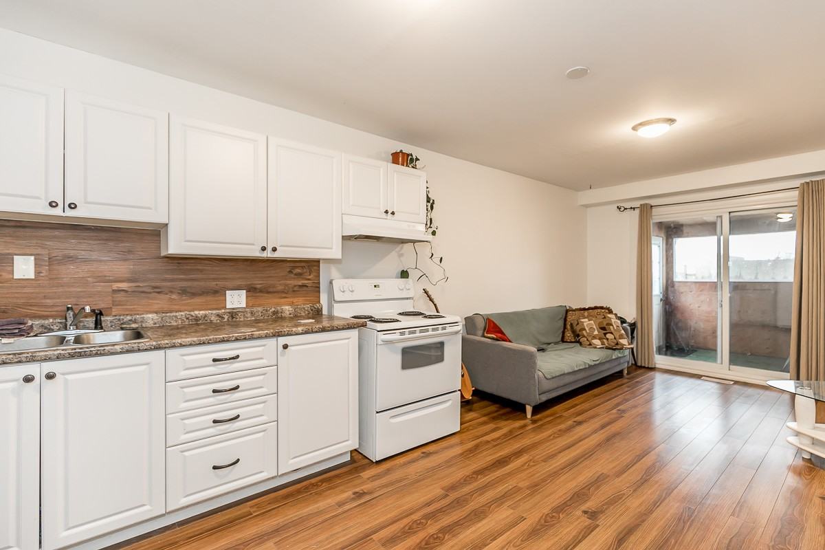 20 Carlton Road - Photo 3 of 7