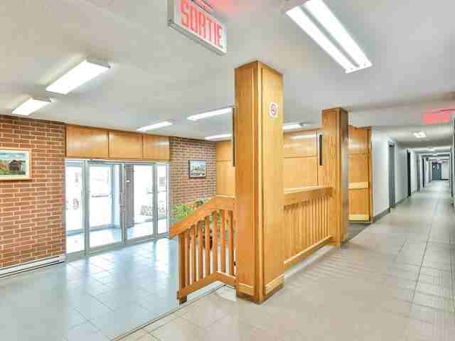 23 Rue de la Soeur-Jeanne-Marie-Chavoin - Photo 3 of 19