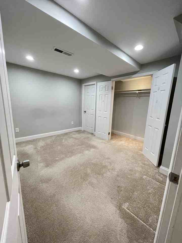9035 Giltinan Court - Photo 3 of 6
